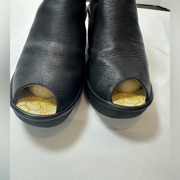 Fly London Black Mules Sleek Minimalist Design 9-9.5 - Picture 5 of 10